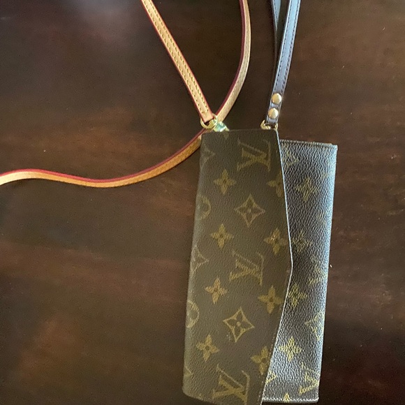 Authenthic Vintage Louis Vuitton  Sarah wallet. - Picture 6 of 16